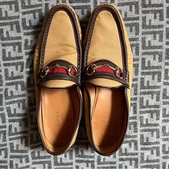 GUCCI Horsebit Accent Tan and Brown Loafers - Sz 9 - Picture 3 of 14